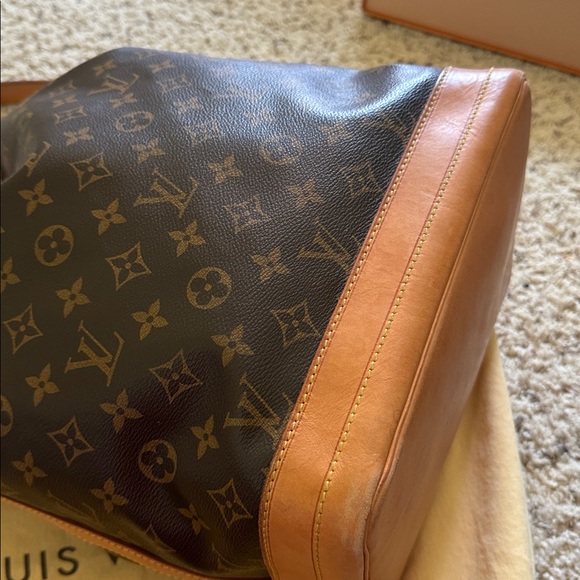 Louis Vuitton Monogram Noe GM - Picture 6 of 16